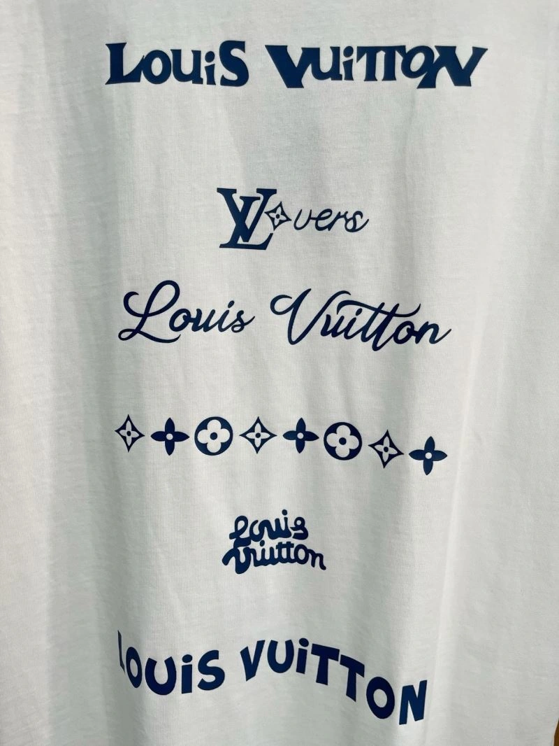 Louis Vuitton T-Shirts UrbanChic 134454