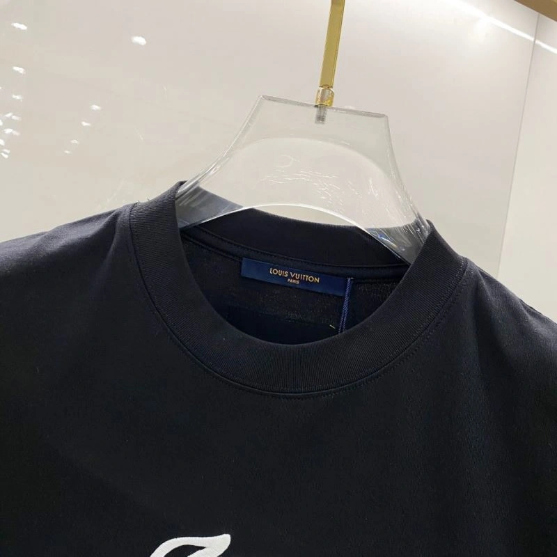 Trendy Louis Vuitton T-Shirts 134444