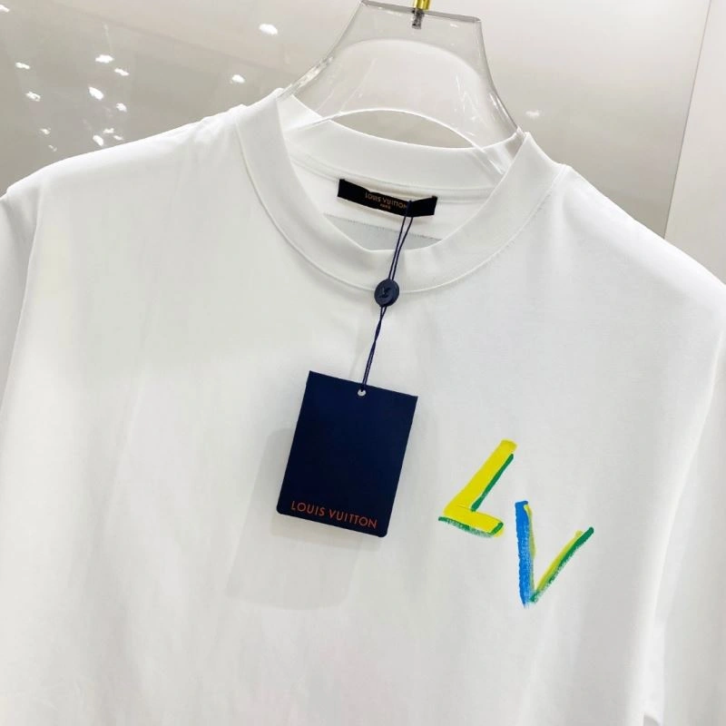 Louis Vuitton T-Shirts Sporty 134437