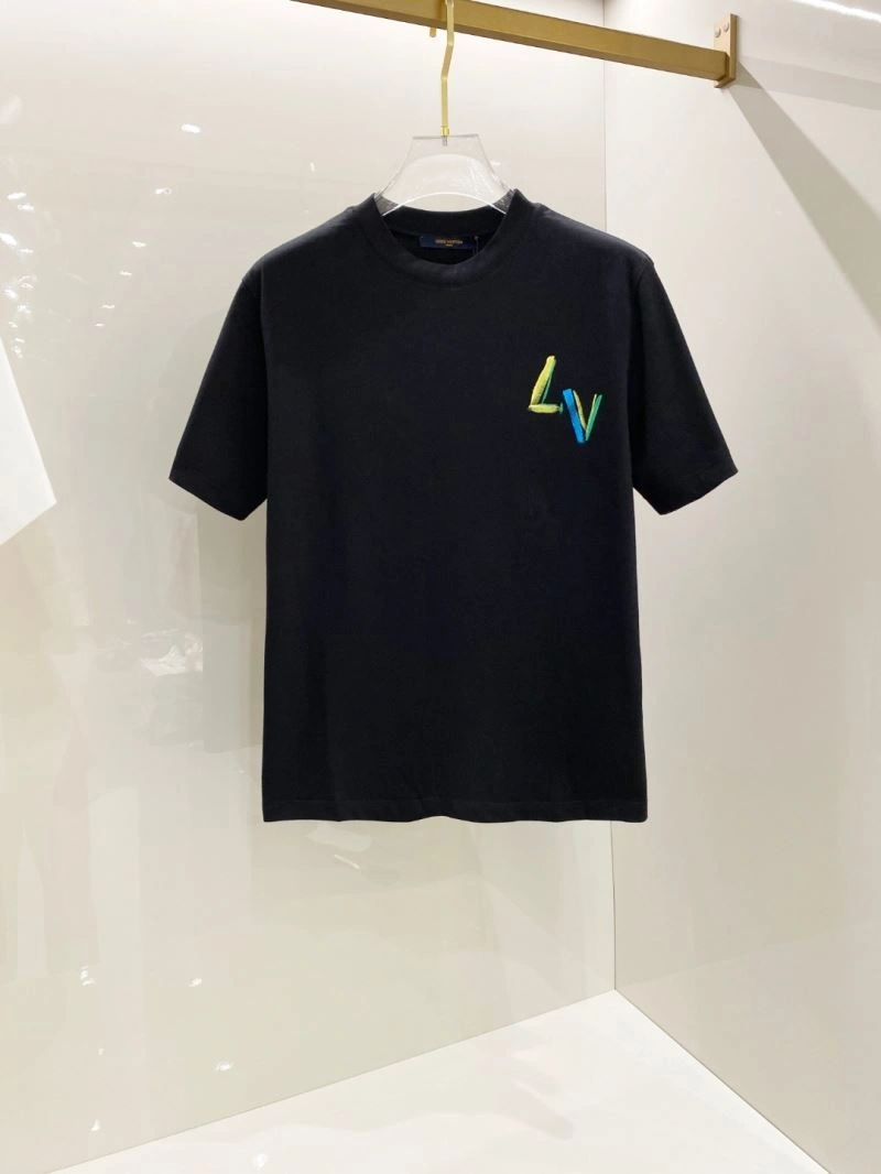 Louis Vuitton T-Shirts Snug 134456