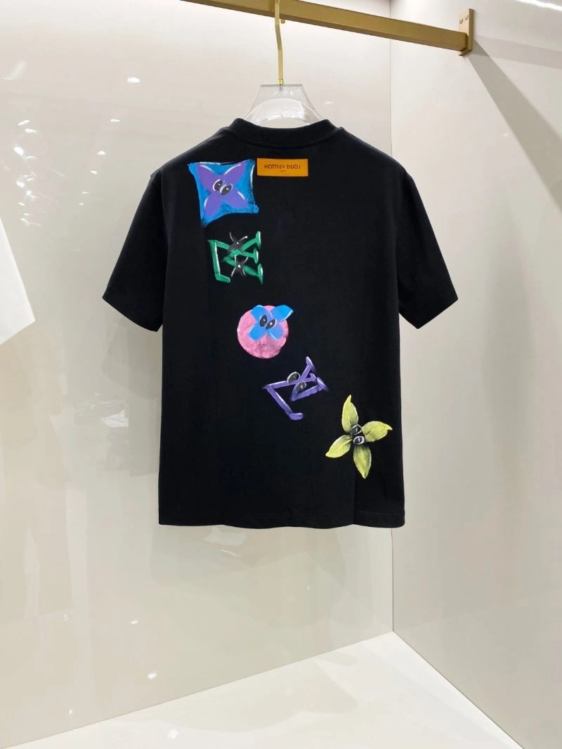 Louis Vuitton T-Shirts Snug 134456