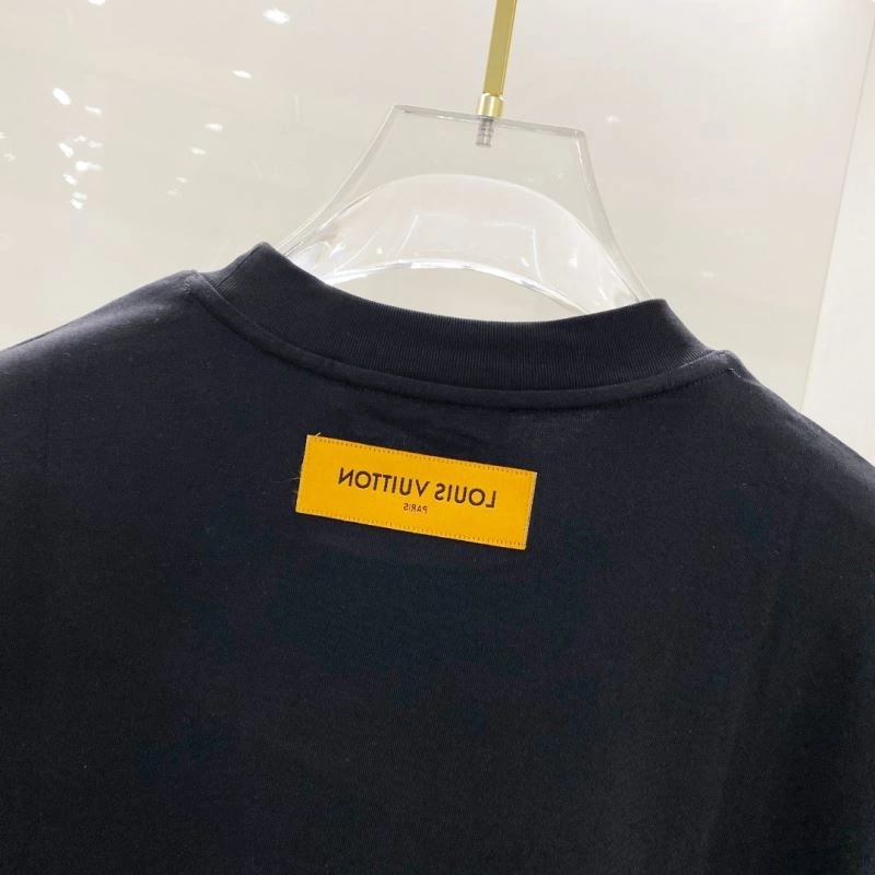 Cozy Louis Vuitton T-Shirts 134434