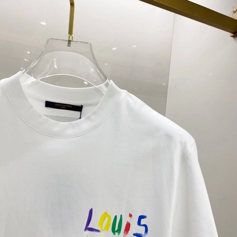 WaterResistant Louis Vuitton T-Shirts 134445