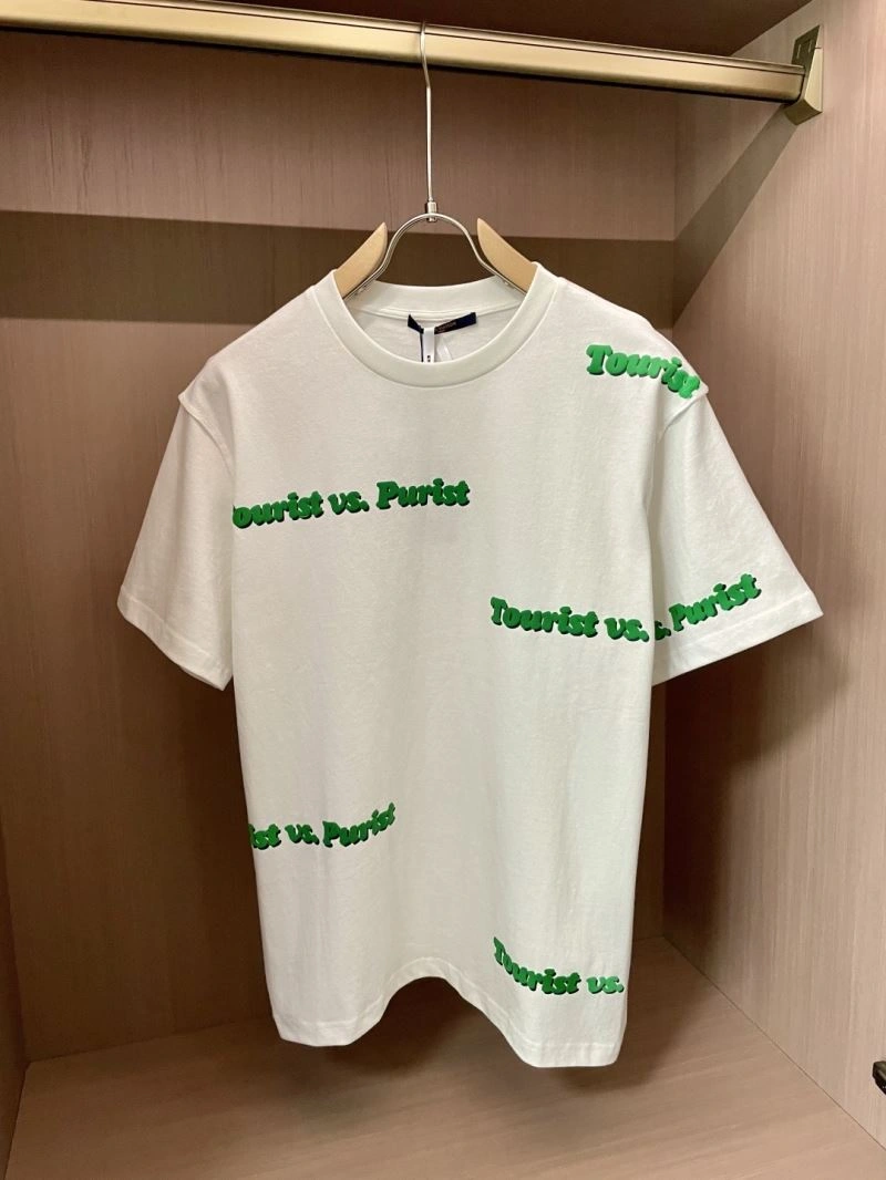 Louis Vuitton T-Shirts MultiPurpose 134426