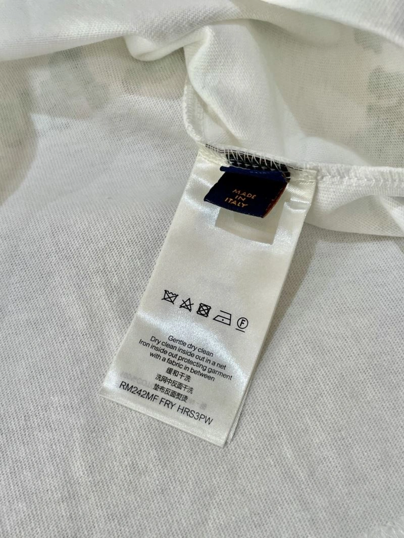 Louis Vuitton T-Shirts MultiPurpose 134426