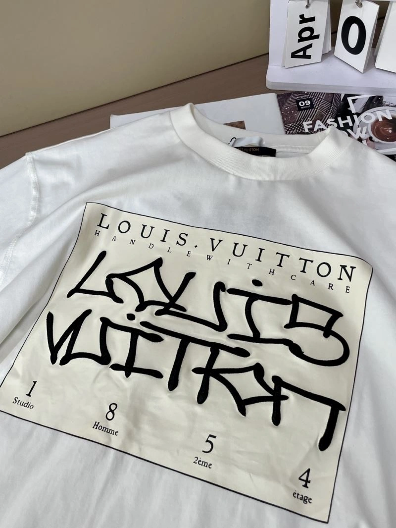 Popular Louis Vuitton T-Shirts 134455