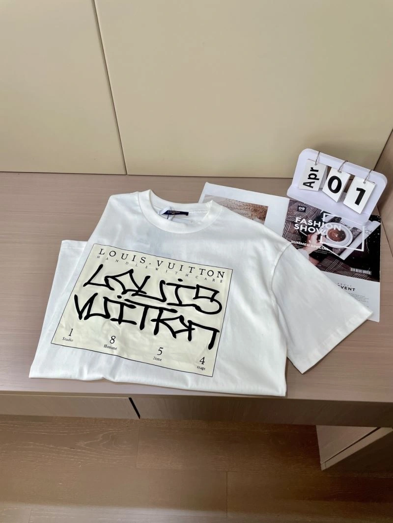 Popular Louis Vuitton T-Shirts 134455