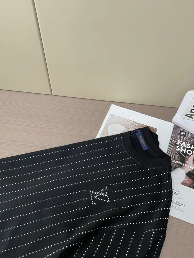Louis Vuitton T-Shirts Modern 134427