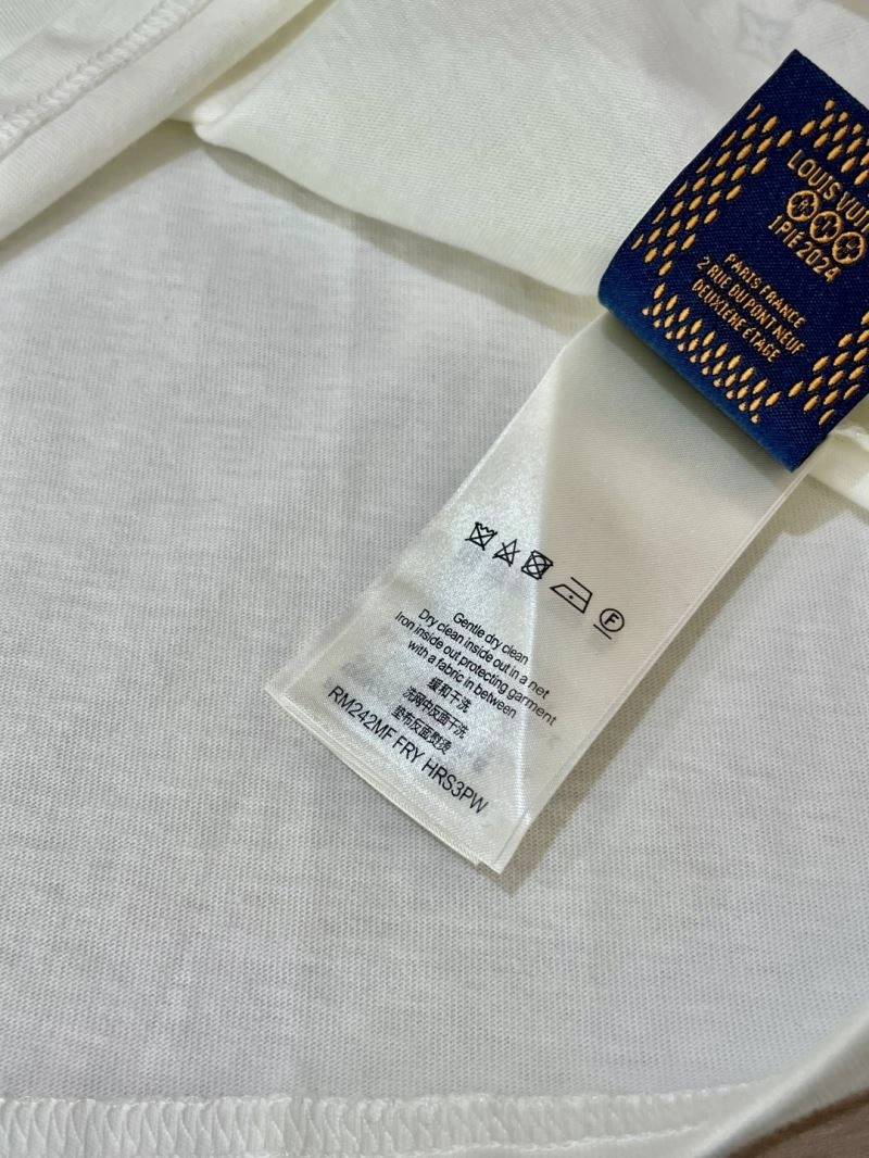 FreshLook Louis Vuitton T-Shirts 134425