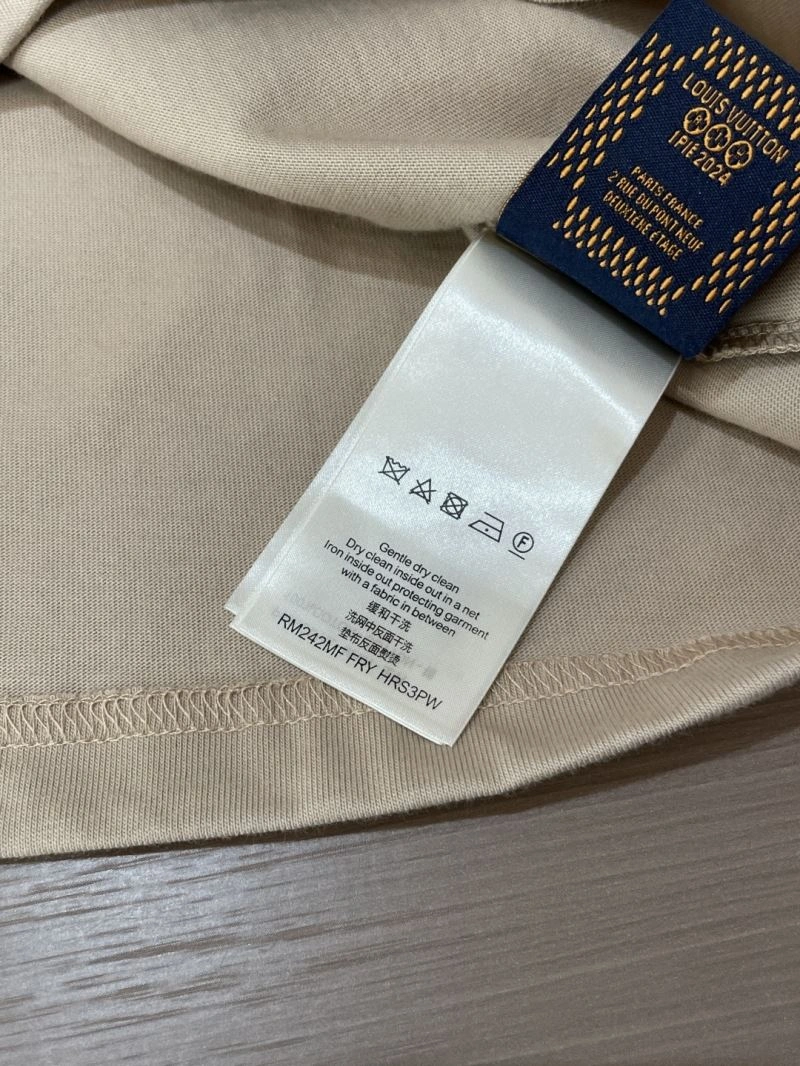 WeatherProof Louis Vuitton T-Shirts 134420