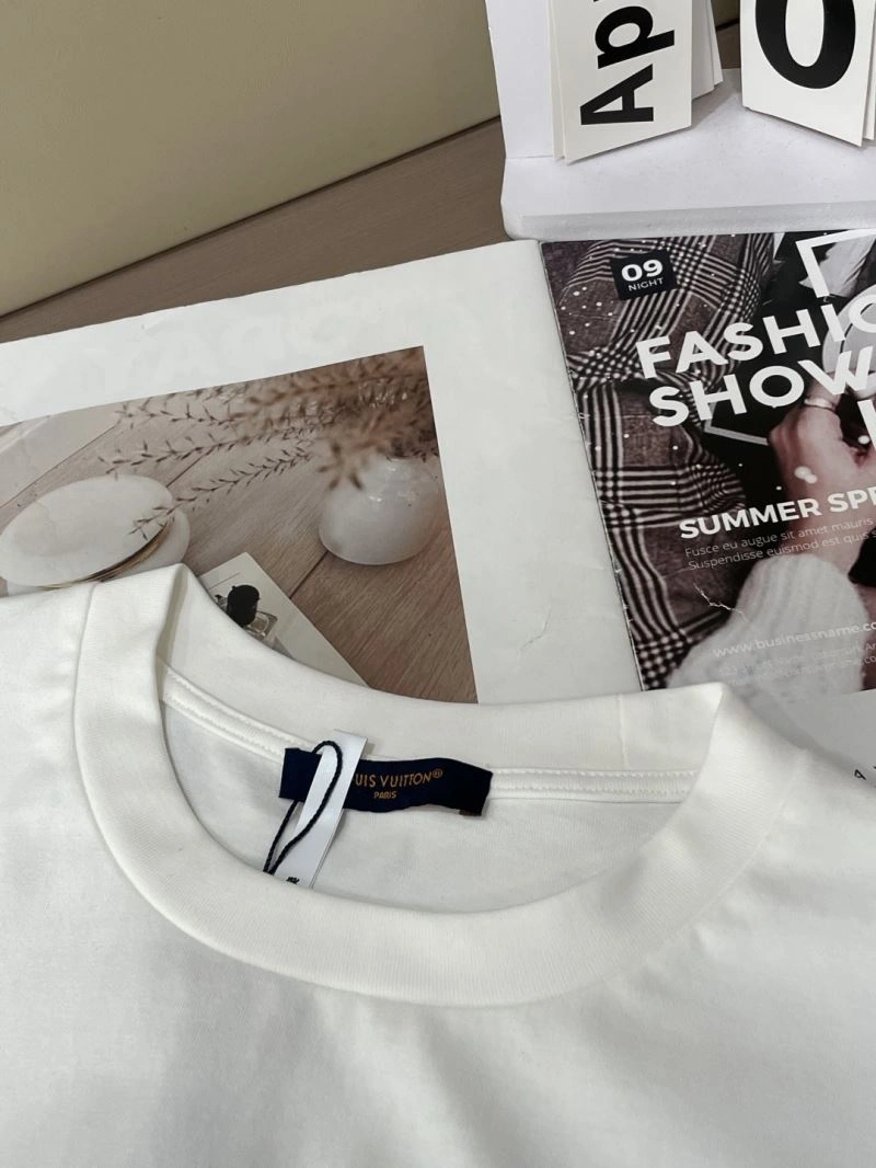 Louis Vuitton T-Shirts Original 134422