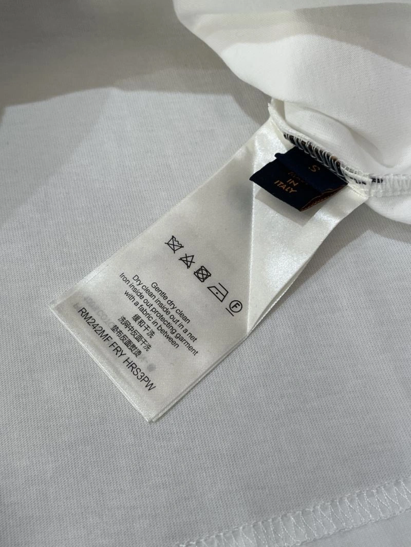 Louis Vuitton T-Shirts Original 134422