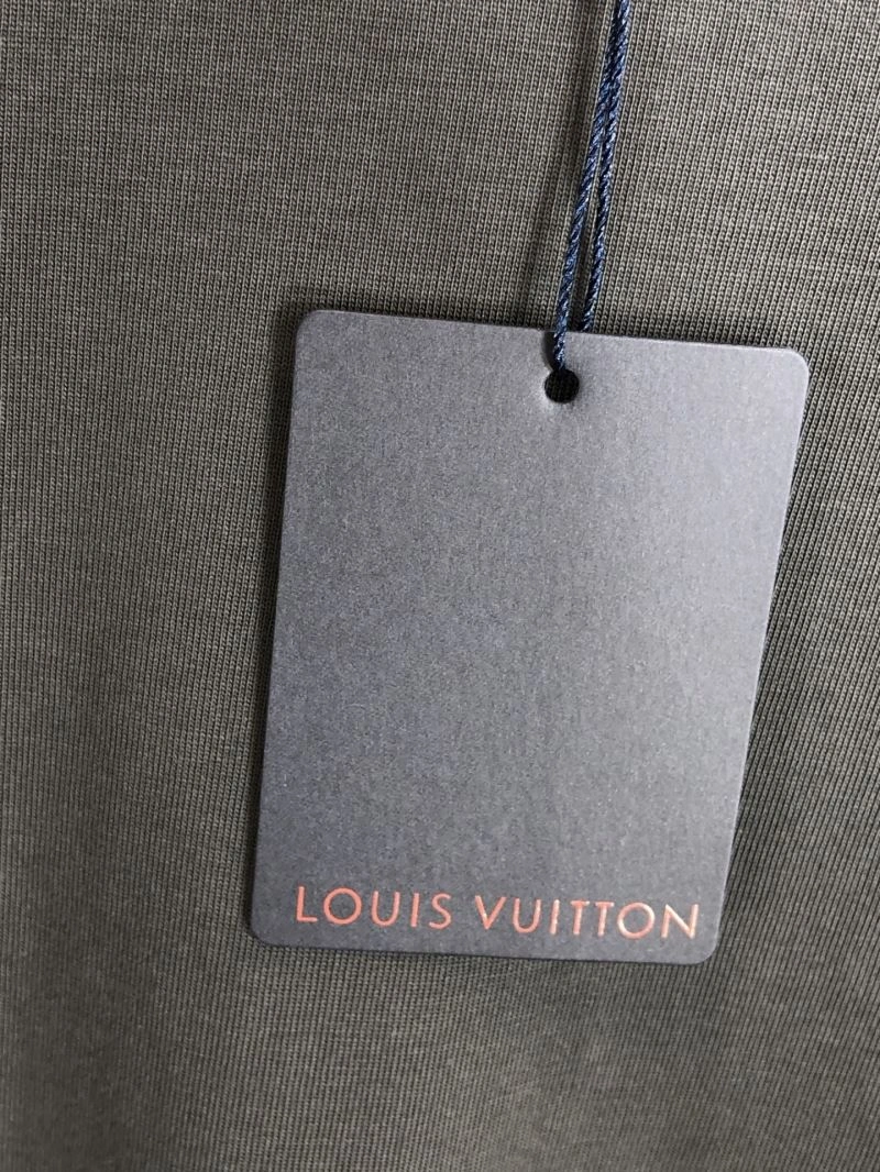 Bold Louis Vuitton T-Shirts 134416