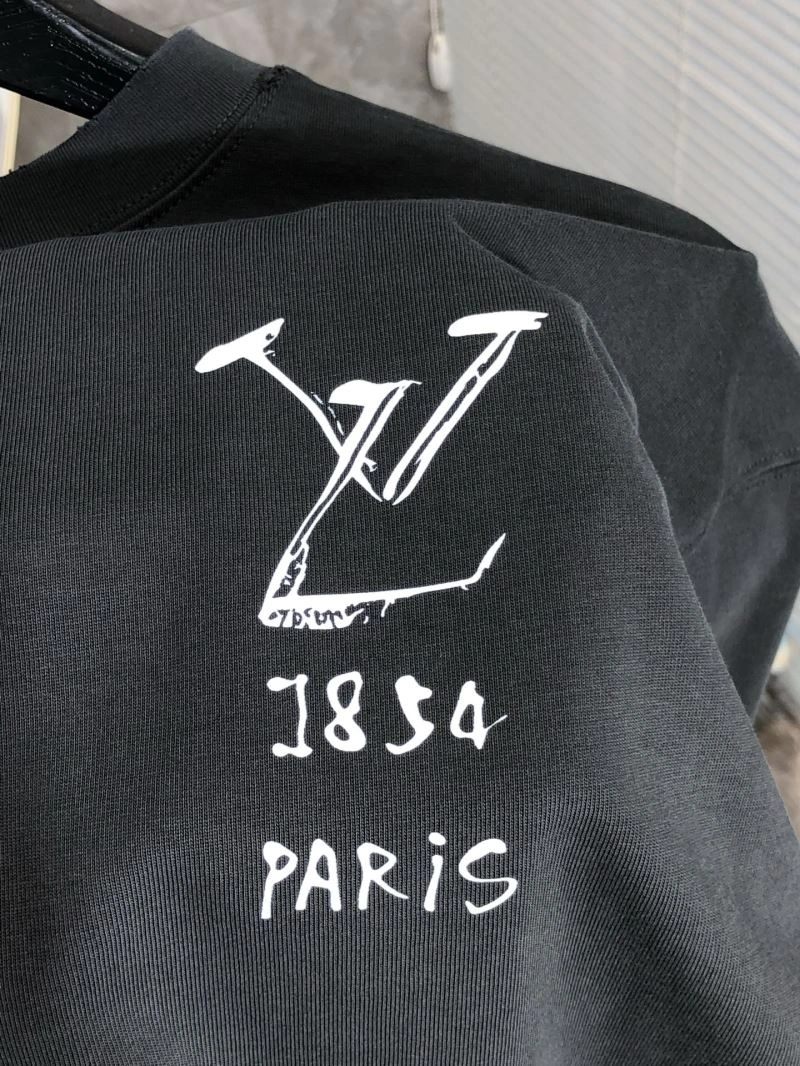 Bold Louis Vuitton T-Shirts 134416