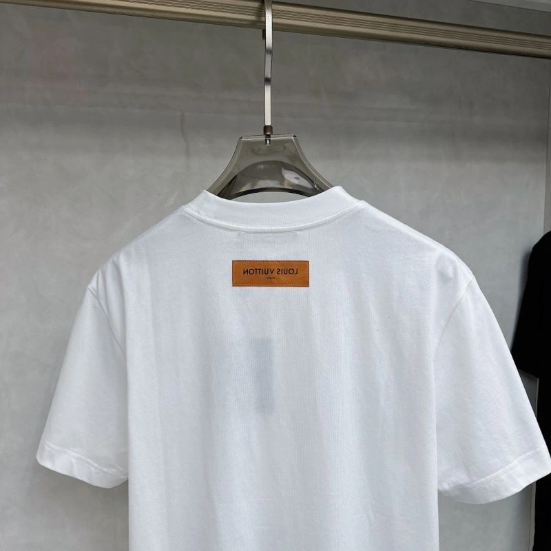 Louis Vuitton T-Shirts Sustainable 134412