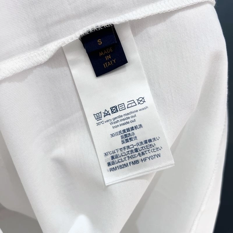 ComfortFit Louis Vuitton T-Shirts 134409