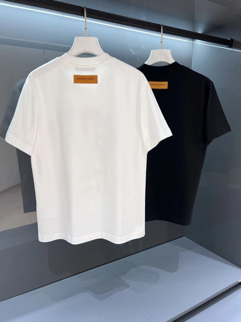 Bright Louis Vuitton T-Shirts 134411