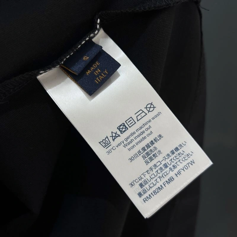 Bright Louis Vuitton T-Shirts 134411