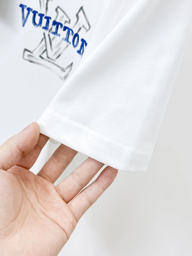 Louis Vuitton T-Shirts Sporty 134407