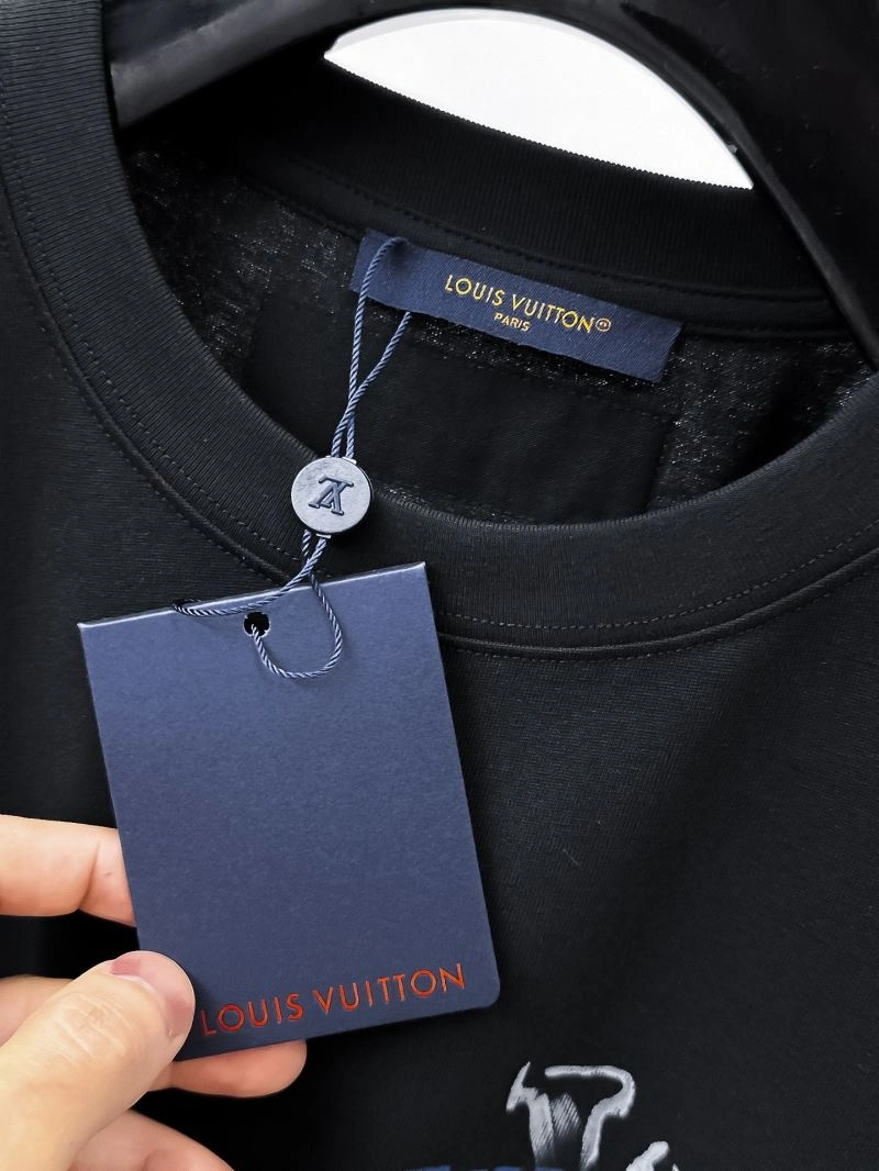 Durable Louis Vuitton T-Shirts 134408