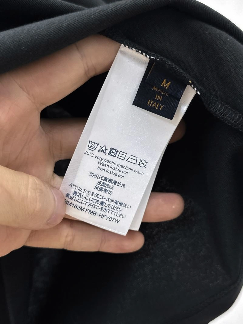 Durable Louis Vuitton T-Shirts 134408