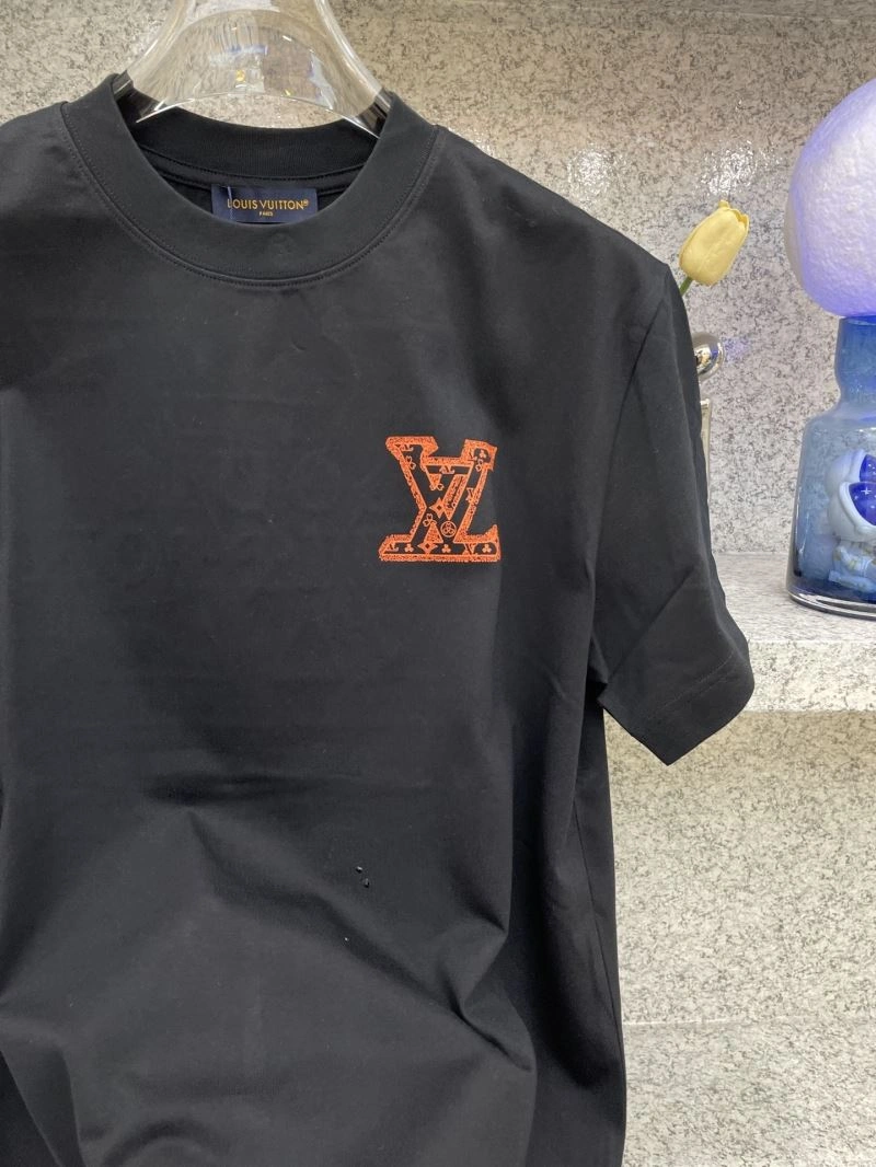 Louis Vuitton T-Shirts Practical 134398