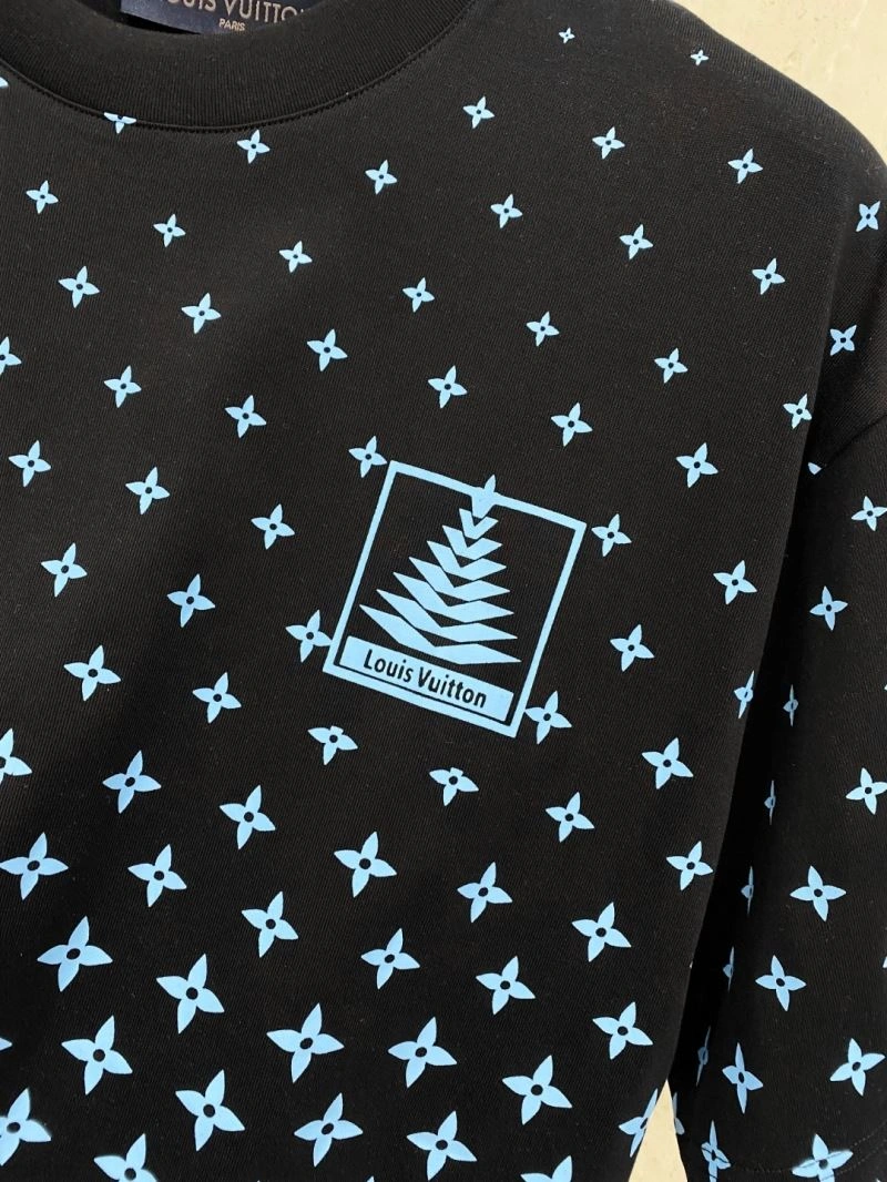TravelReady Louis Vuitton T-Shirts 134403