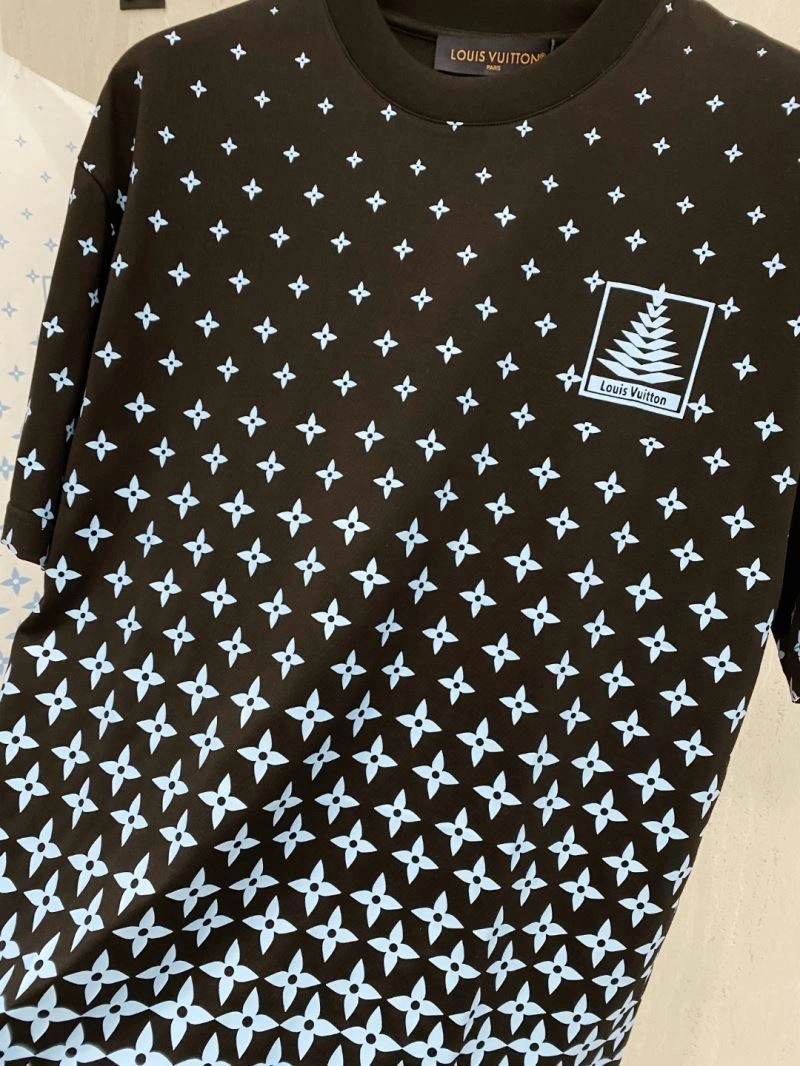 TravelReady Louis Vuitton T-Shirts 134403