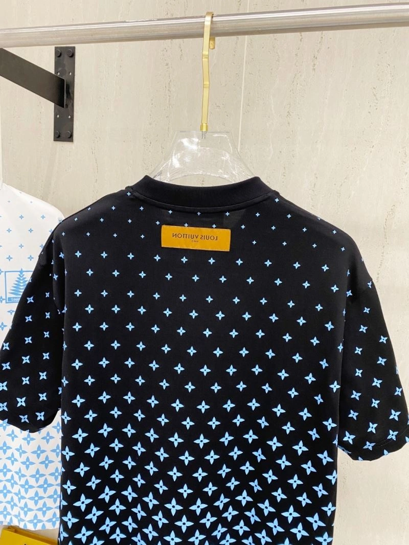 TravelReady Louis Vuitton T-Shirts 134403
