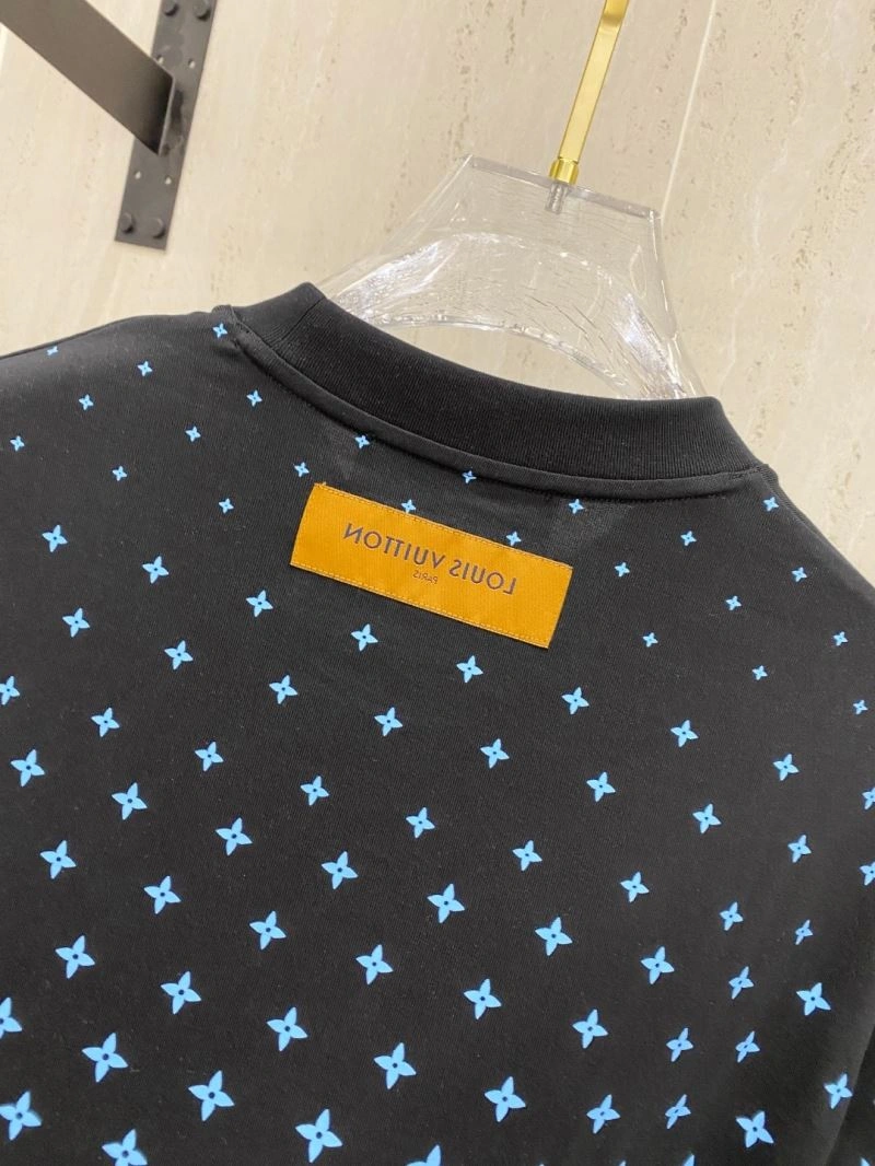 TravelReady Louis Vuitton T-Shirts 134403