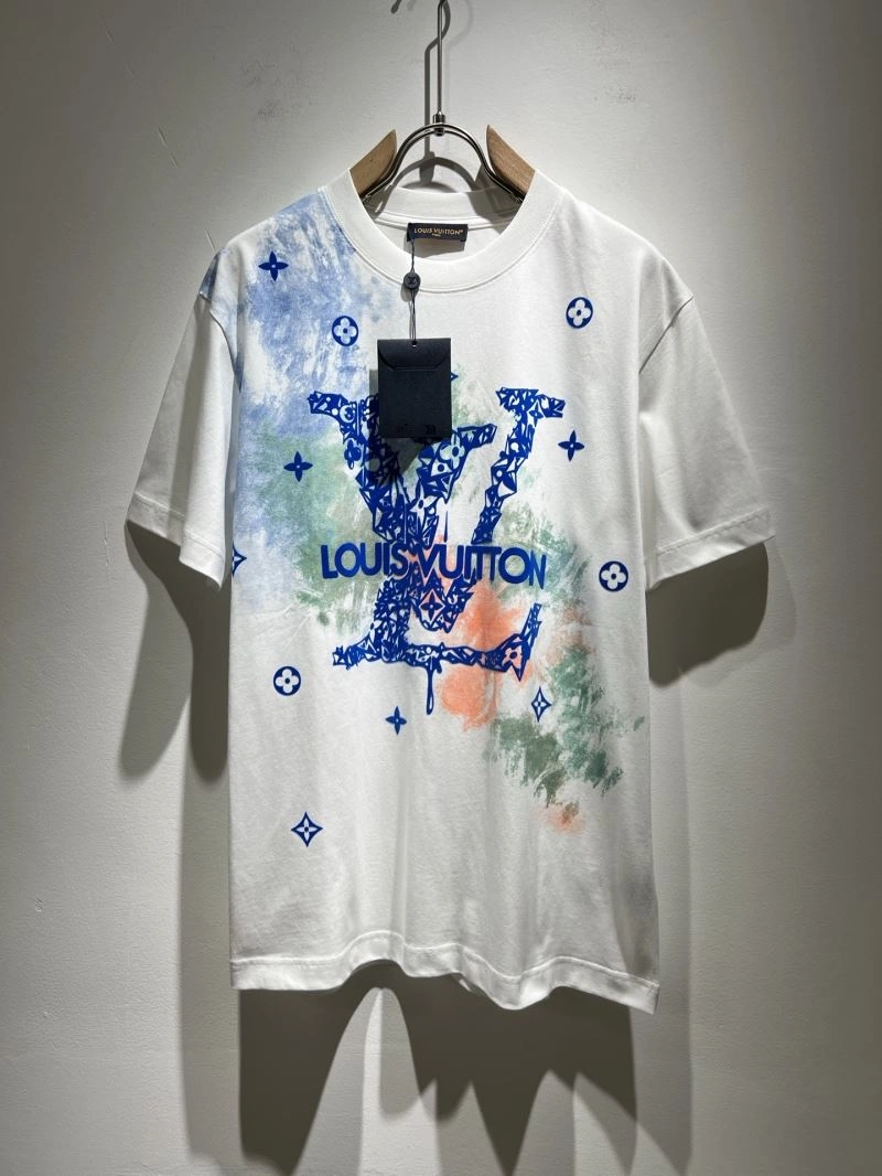 Fashionable Louis Vuitton T-Shirts 134389