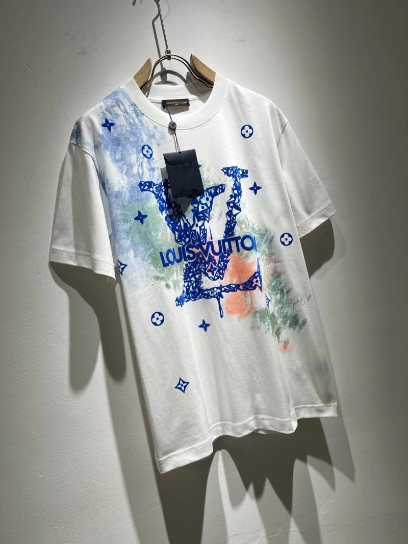 Fashionable Louis Vuitton T-Shirts 134389