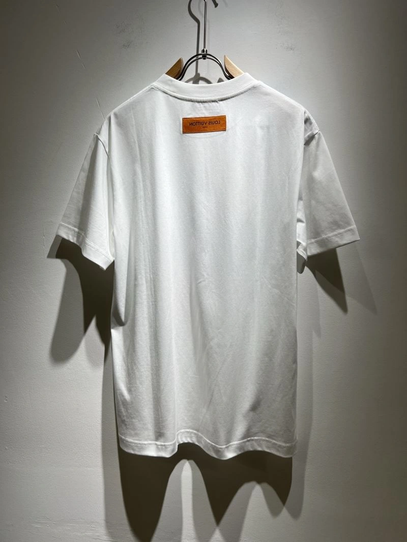 Fashionable Louis Vuitton T-Shirts 134389