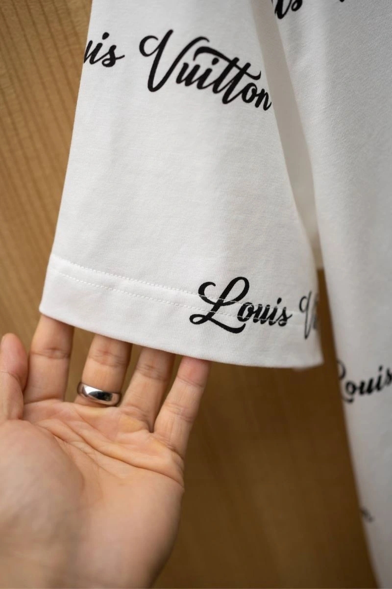 Louis Vuitton T-Shirts Efficient 134390