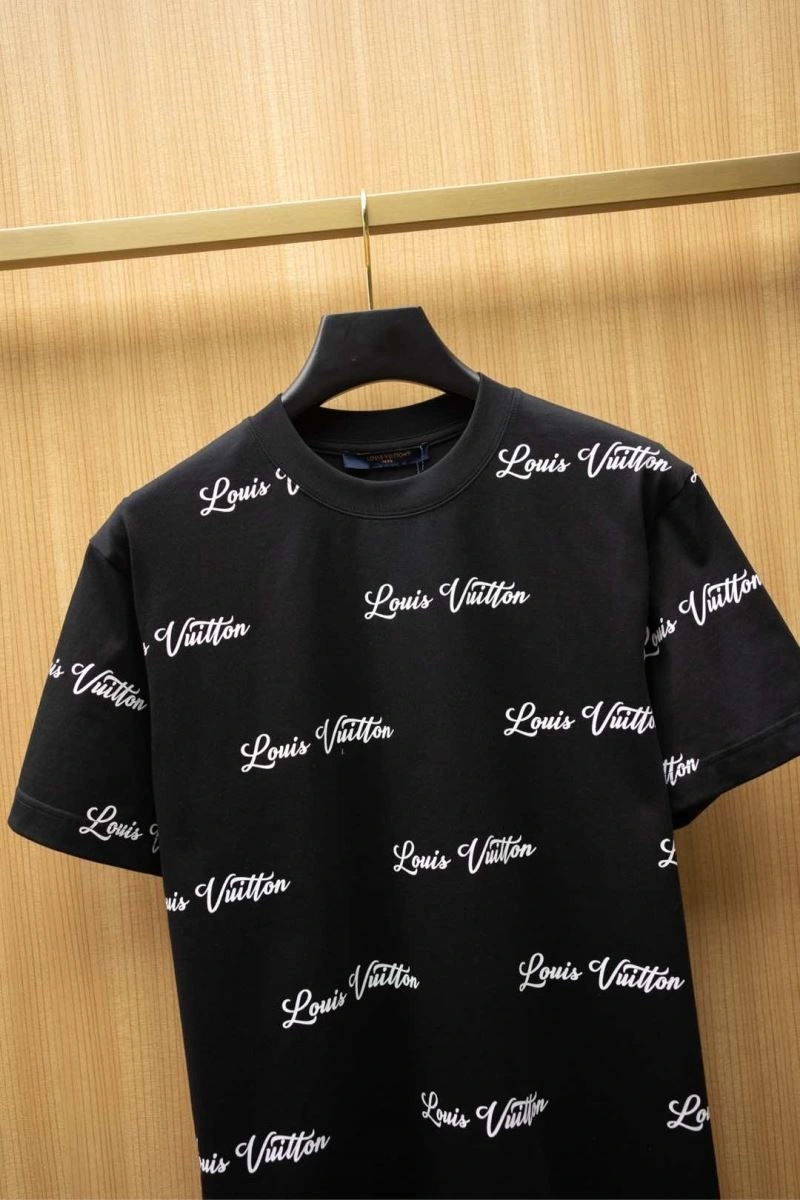 Upgraded Louis Vuitton T-Shirts 134384