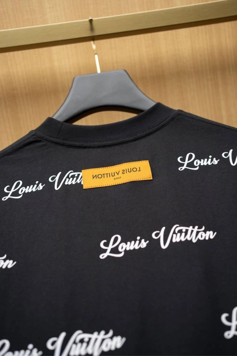 Upgraded Louis Vuitton T-Shirts 134384