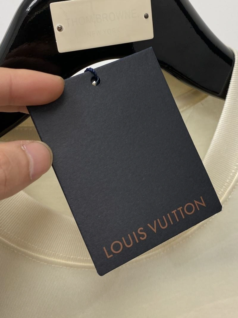 Louis Vuitton T-Shirts Classic 134395