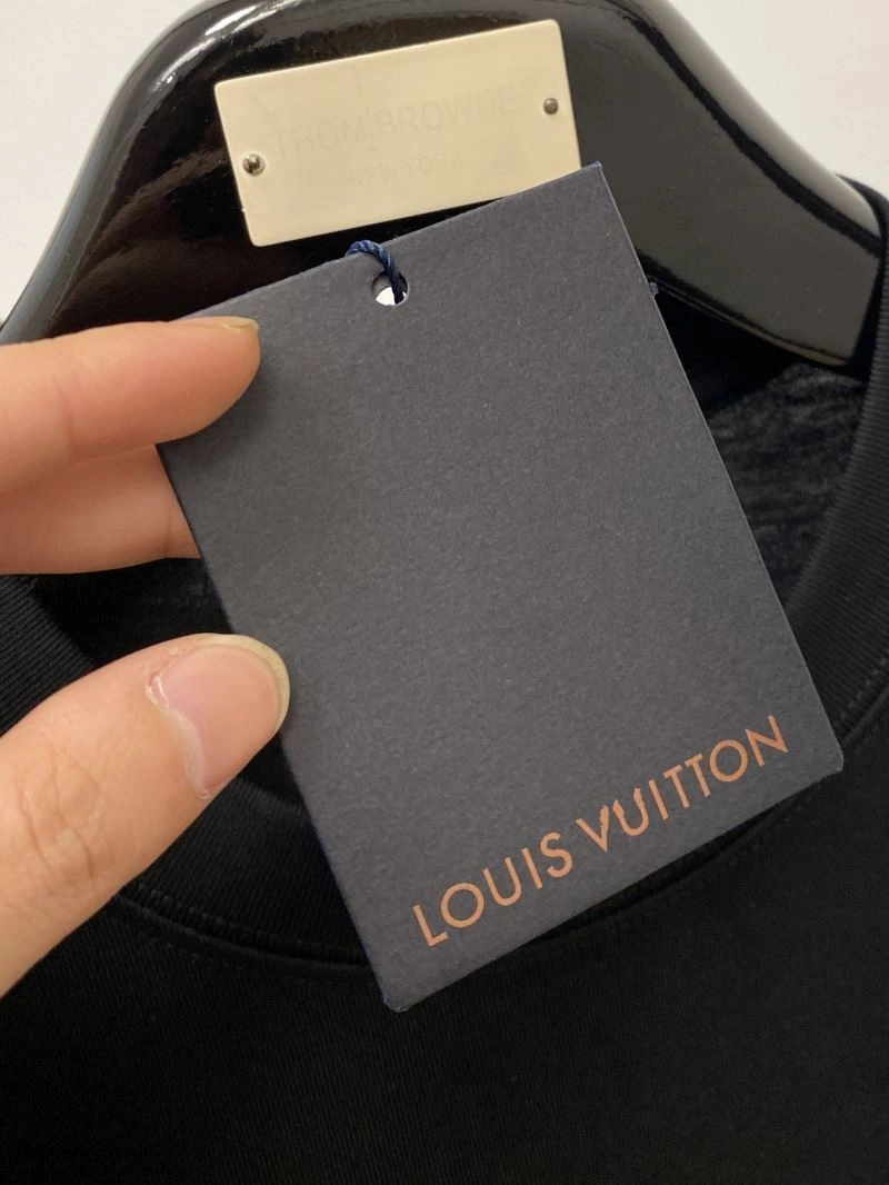 Louis Vuitton T-Shirts Bold 134393
