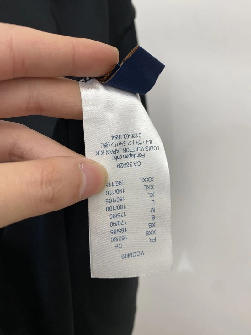Louis Vuitton T-Shirts Bold 134393