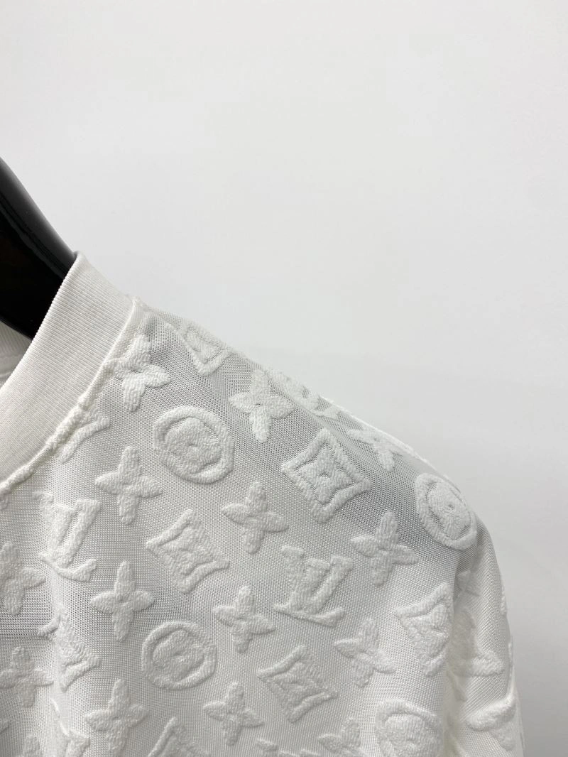 Louis Vuitton T-Shirts Resilient 134385