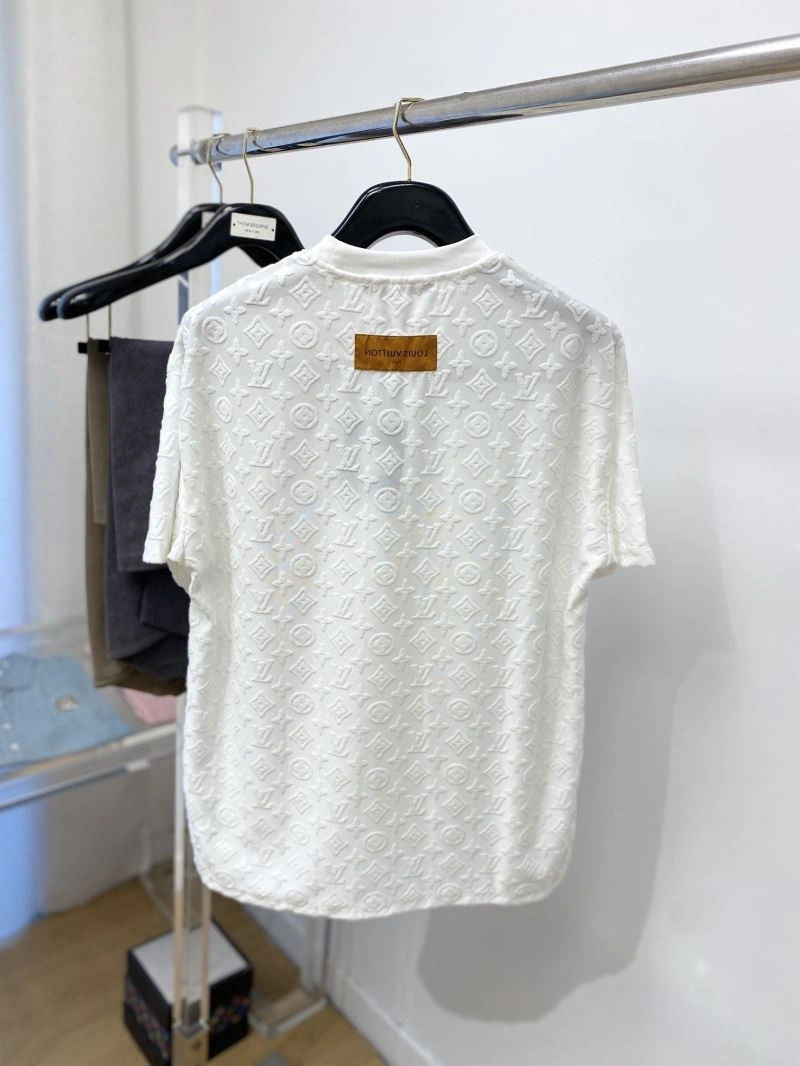 Louis Vuitton T-Shirts Resilient 134385