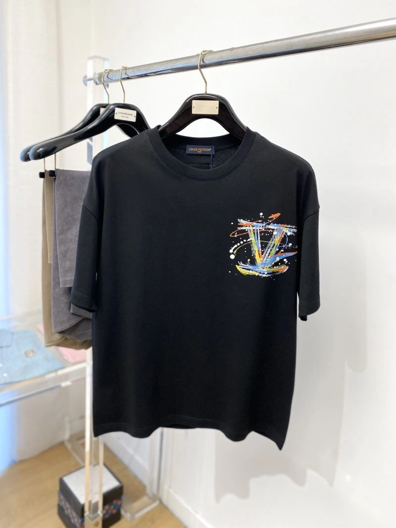 Chic Louis Vuitton T-Shirts 134382