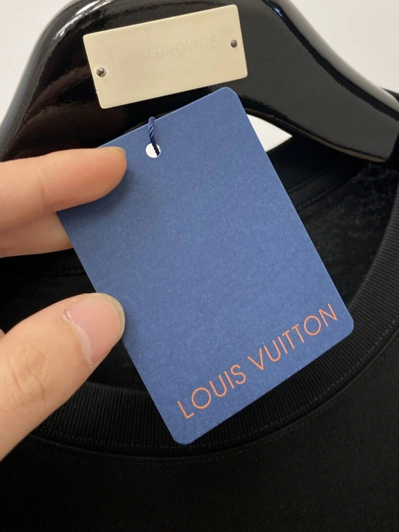 Chic Louis Vuitton T-Shirts 134382