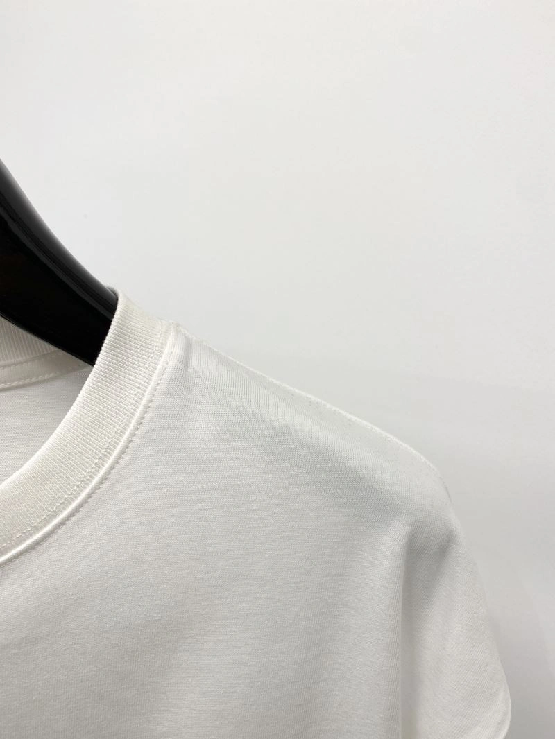 Effortless Louis Vuitton T-Shirts 134381