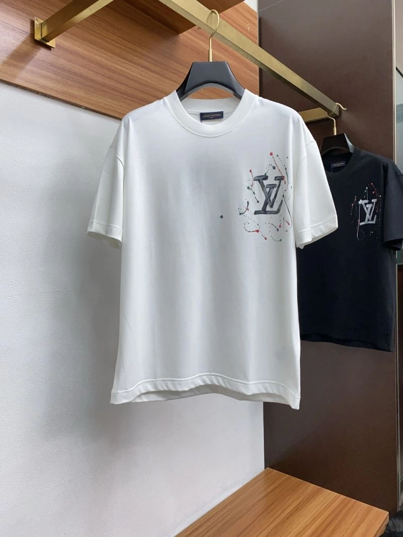 Stylish Louis Vuitton T-Shirts 134380