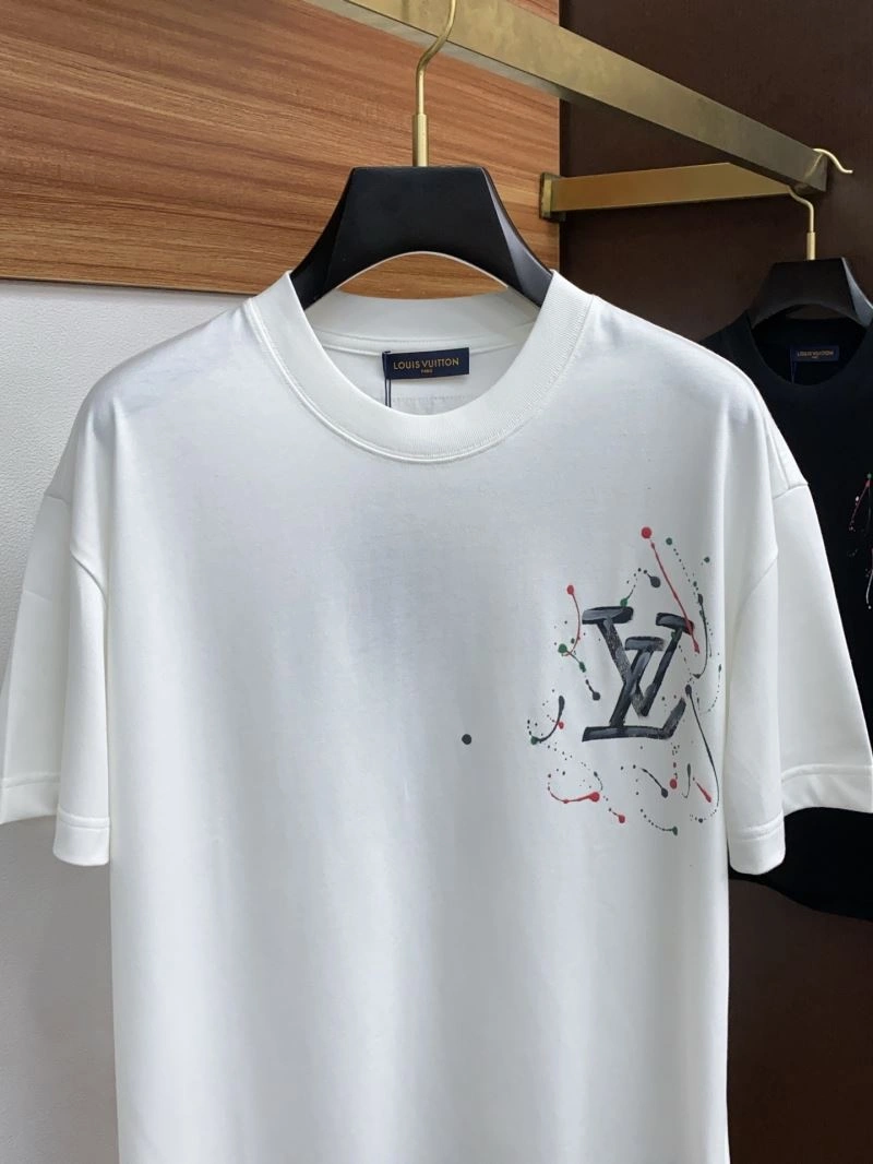 Stylish Louis Vuitton T-Shirts 134380