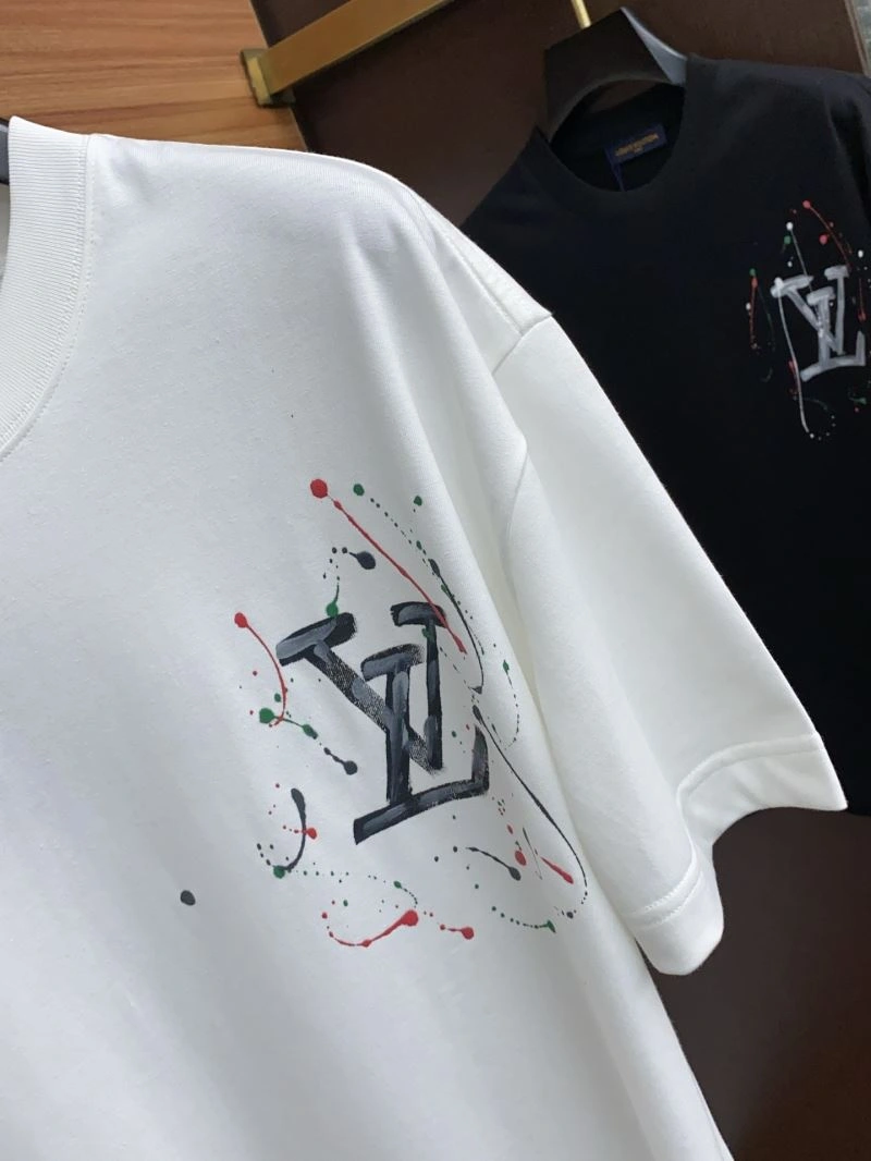 Stylish Louis Vuitton T-Shirts 134380