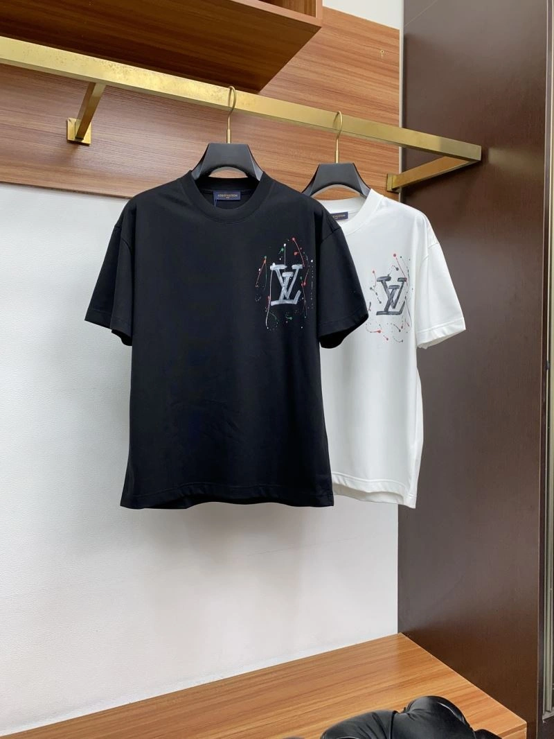 Stylish Louis Vuitton T-Shirts 134380