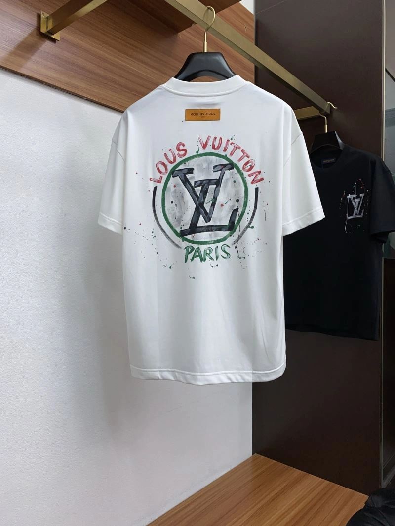Stylish Louis Vuitton T-Shirts 134380