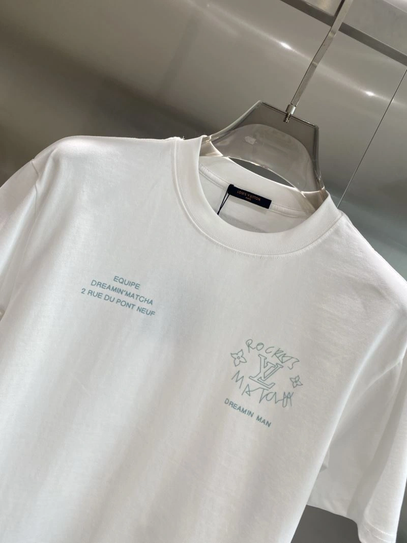 Sustainable Louis Vuitton T-Shirts 134376